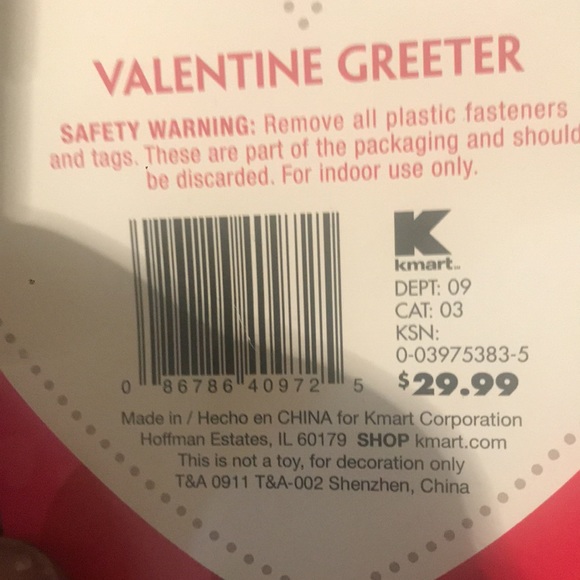 Disney Mickey and Minnie Valentine Greeter Plush 24” holding hearts NWT - Picture 8 of 8